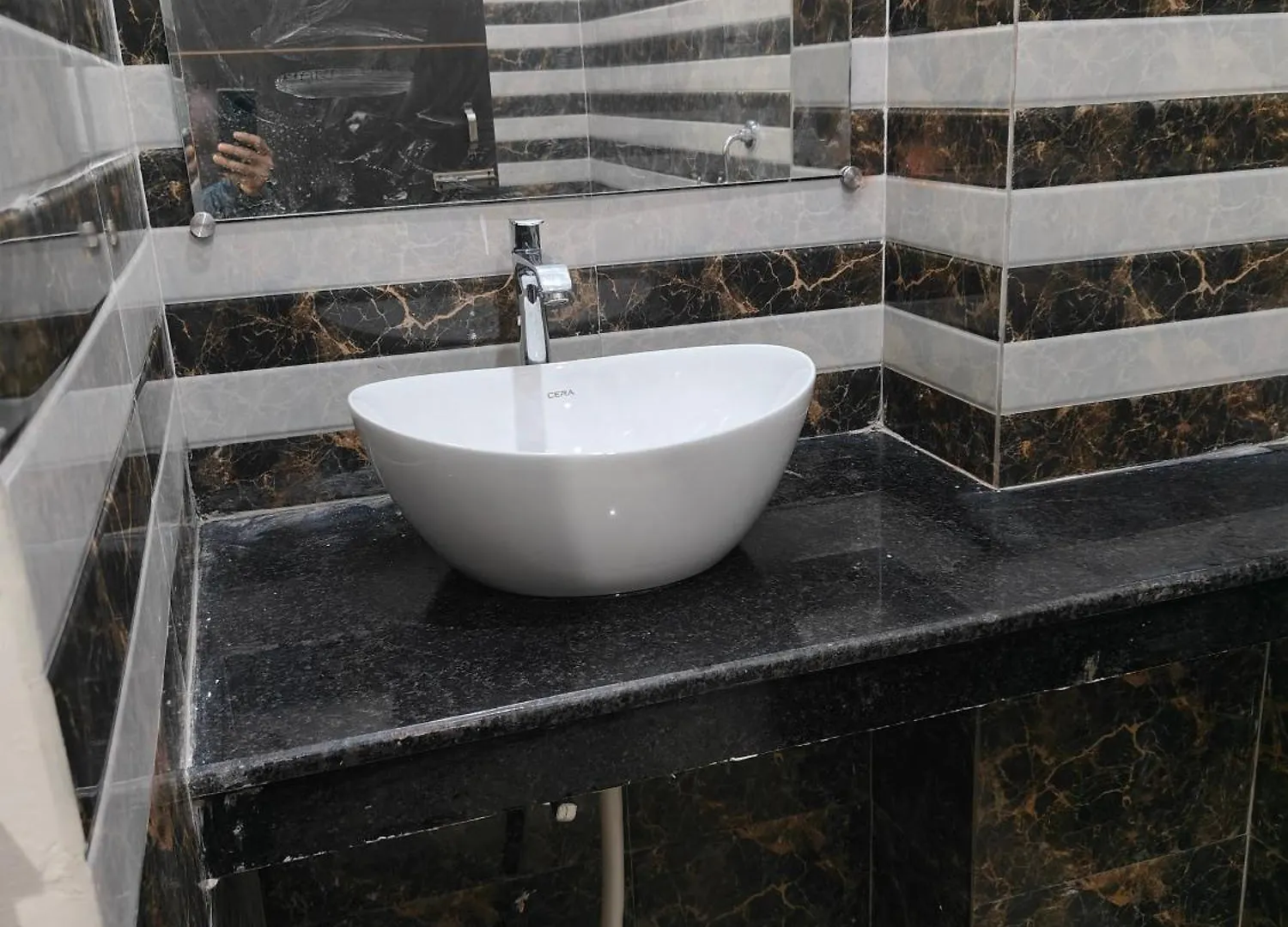 Sky Inn Paying Guest House Βαρανάσι 0*,